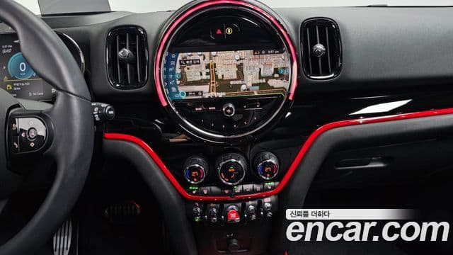 Mini Cooper S Countryman 2023 — ფოტო 14/20