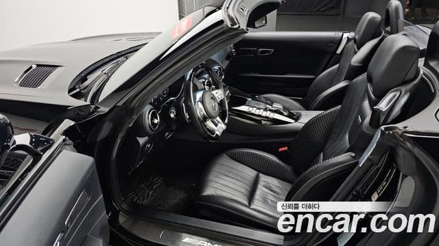 Mercedes-Benz AMG GT 2021 — Photo 19/20