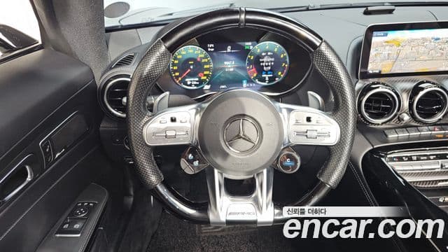 Mercedes-Benz AMG GT 2021 — Photo 14/20