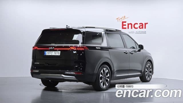 Kia Carnival 2023 — Şəkil 2/20