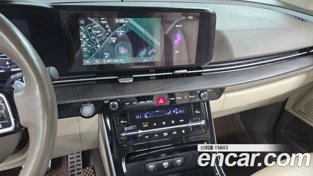 Kia Carnival 2023 — Şəkil 15/20