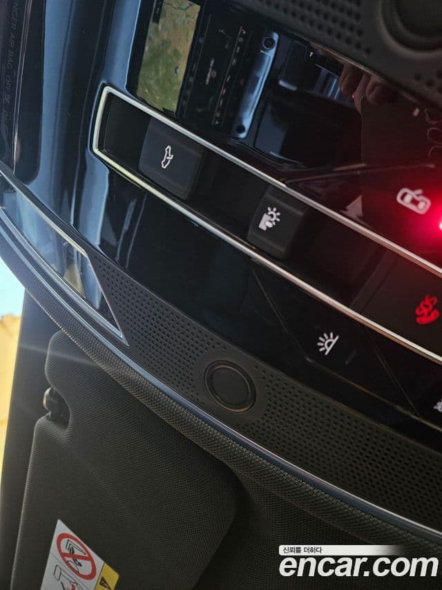 Audi A8 2021 — ფოტო 14/15