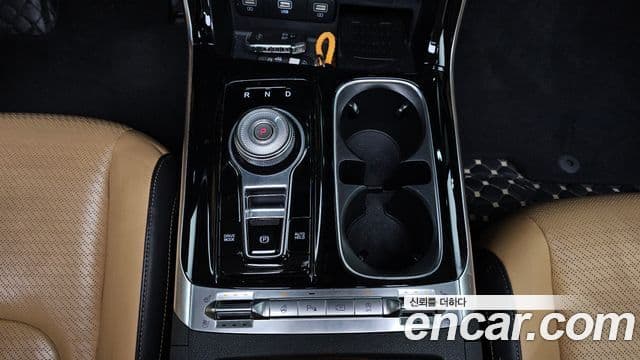 Kia Carnival 2020 — Şəkil 9/20