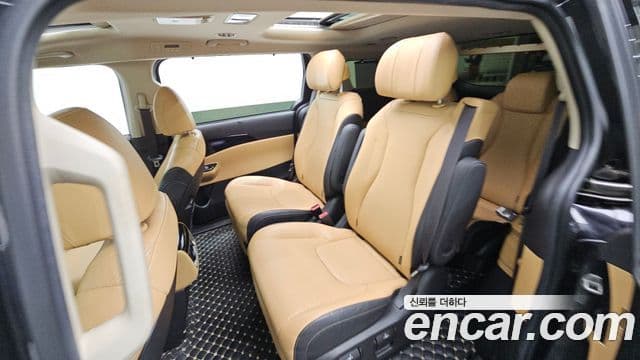 Kia Carnival 2020 — Şəkil 12/20