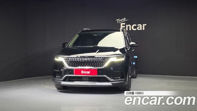 Kia Carnival 2021 — ფოტო 3/20