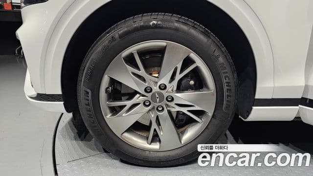 Genesis GV70 2023 — Photo 16/20