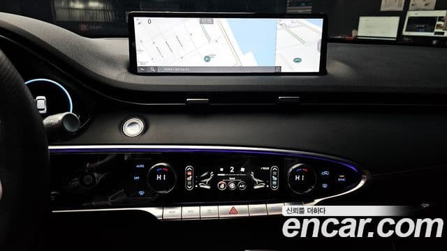 Genesis GV70 2023 — Photo 9/20