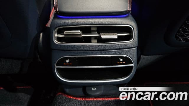 Genesis GV70 2023 — Photo 11/20
