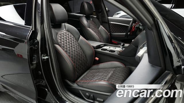 Genesis G70 2019 — ფოტო 3/20
