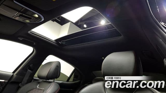 Genesis G70 2019 — ფოტო 2/20