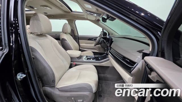 Kia Carnival 2023 — ფოტო 10/20