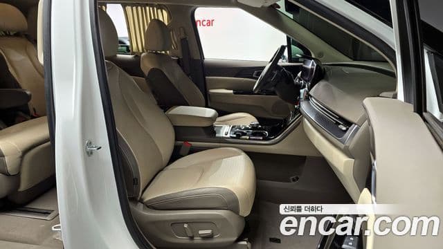 Kia Carnival 2021 — Şəkil 10/20