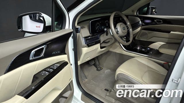 Kia Carnival 2021 — Şəkil 11/20