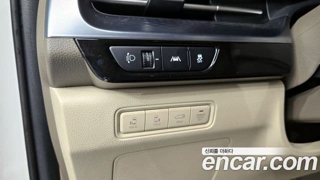 Kia Carnival 2021 — Şəkil 14/20