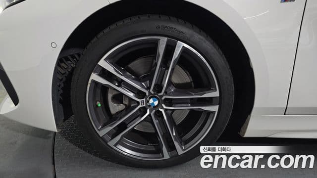 BMW 1 Series 2021 — Şəkil 5/20