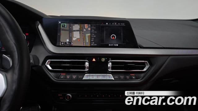 BMW 1 Series 2021 — Şəkil 14/20
