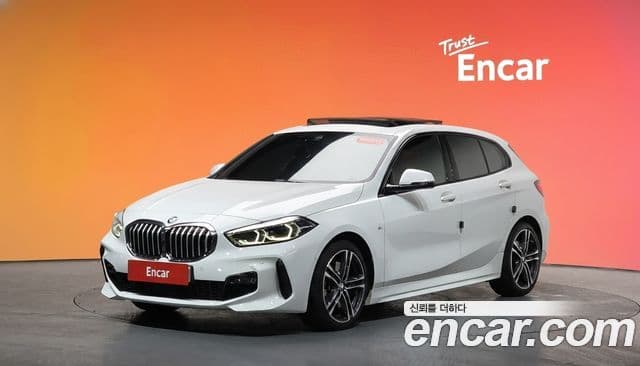 BMW 1 Series 2021 — Şəkil 1/20