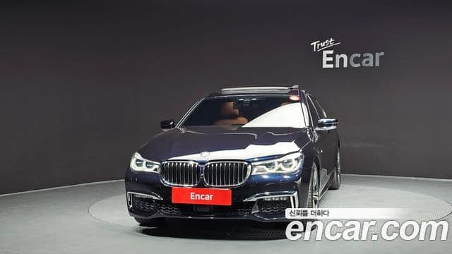 BMW 7 Series 2019 — ფოტო 7/20