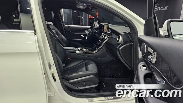 Mercedes-Benz GLC-Class 2019 — Фото 11/20
