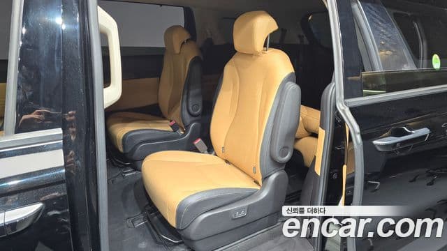 Kia Carnival 2020 — Şəkil 11/20