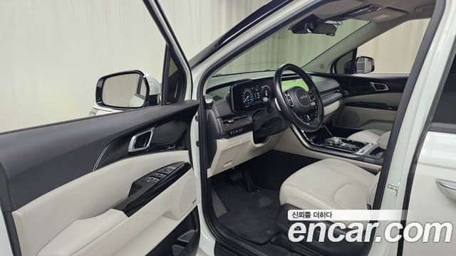 Kia Carnival 2022 — ფოტო 10/20