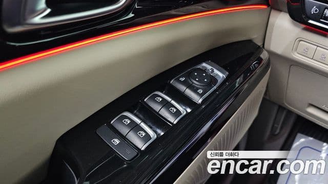 Kia Carnival 2020 — Фото 13/20