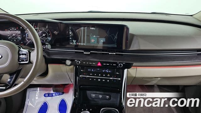 Kia Carnival 2020 — Фото 16/20