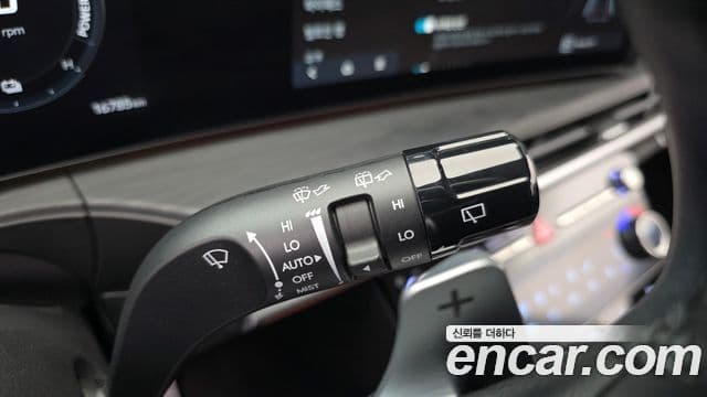 Hyundai Santa Fe 2024 — Şəkil 17/20