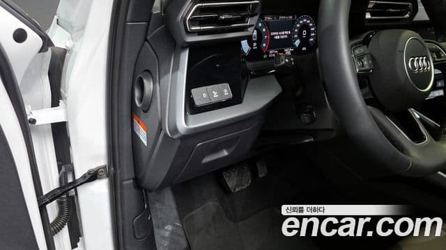 Audi A3 2025 — ფოტო 18/20