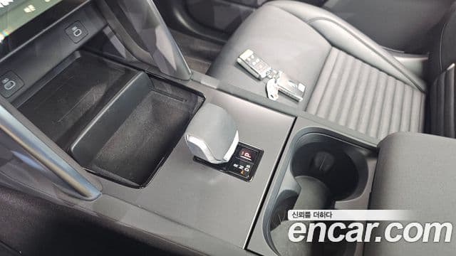 Land Rover Discovery Sport 2024 — Şəkil 9/20