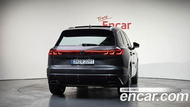 Volkswagen Touareg 2024 — ფოტო 4/20