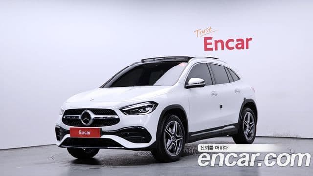 Mercedes-Benz GLA-Class 2022 — Şəkil 1/20