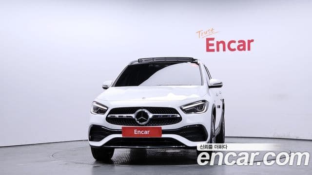 Mercedes-Benz GLA-Class 2022 — Şəkil 3/20