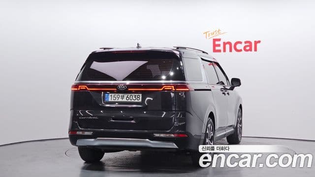 Kia Carnival 2020 — Фото 4/20