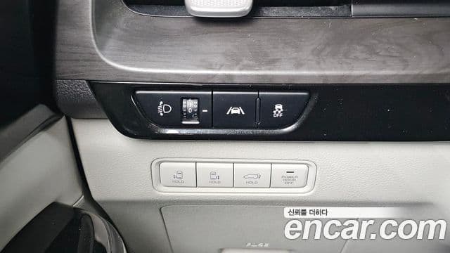Kia Carnival 2020 — Фото 17/20