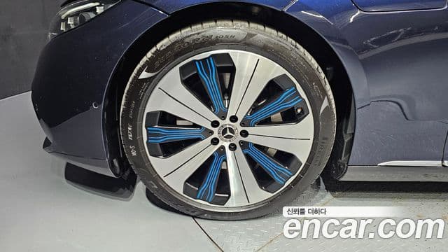 Mercedes-Benz EQS 2022 — ფოტო 13/20