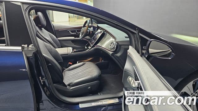 Mercedes-Benz EQS 2022 — ფოტო 18/20