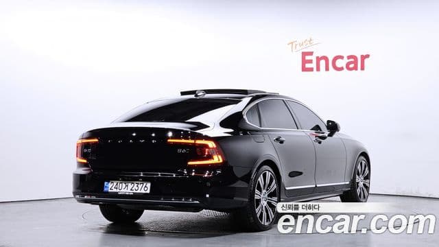 Volvo S90 2023 — Фото 2/20