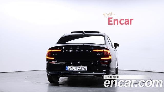 Volvo S90 2023 — Фото 4/20