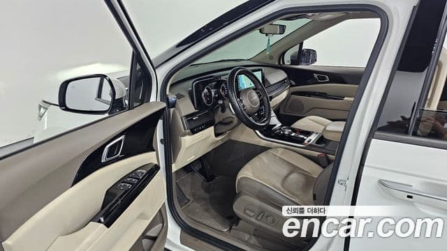 Kia Carnival 2022 — ფოტო 11/20