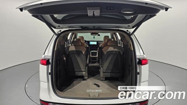 Kia Carnival 2022 — ფოტო 20/20