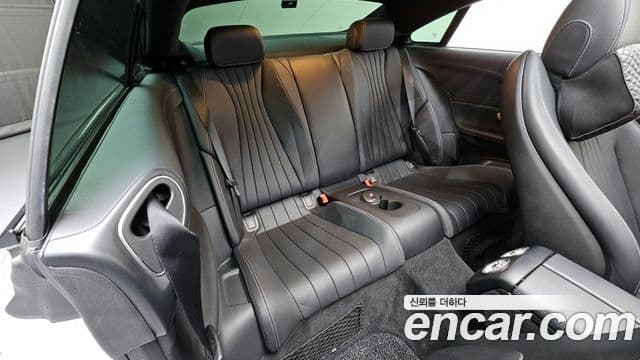 Mercedes-Benz E-Class 2019 — ფოტო 12/20