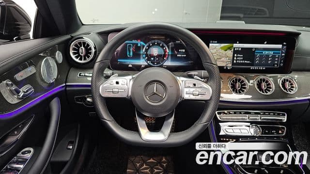 Mercedes-Benz E-Class 2019 — ფოტო 14/20