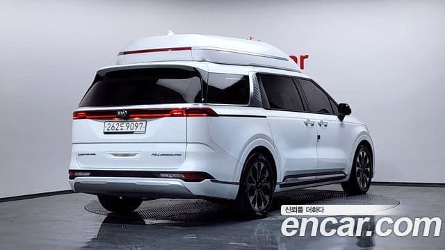 Kia Carnival 2021 — ფოტო 2/20