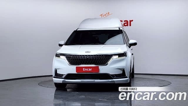 Kia Carnival 2021 — ფოტო 3/20