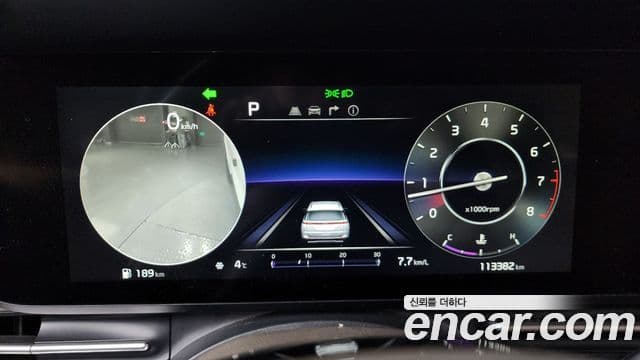Kia Carnival 2021 — ფოტო 8/20