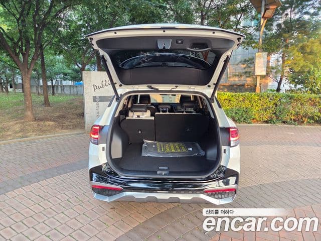 Kia Sportage 2023 — Şəkil 10/20