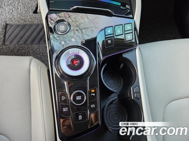 Kia Sportage 2023 — Şəkil 15/20