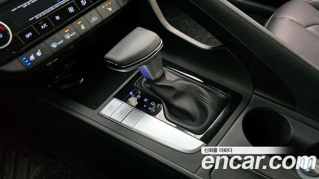 Hyundai Avante 2020 — Şəkil 9/20