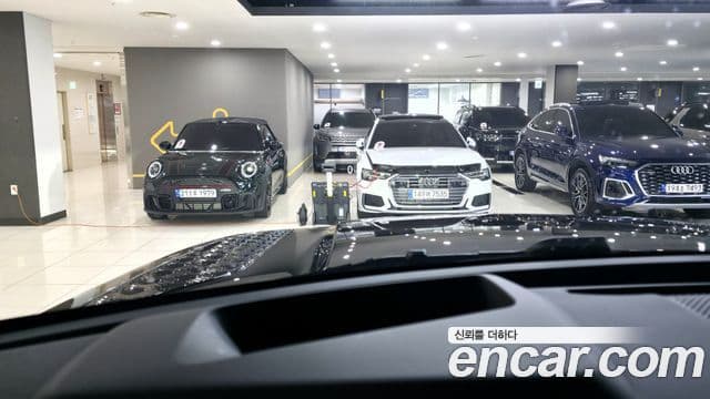 Land Rover Range Rover Evoque 2025 — ფოტო 13/18